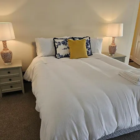 3 Bedroom Retreat - Sleeps 6 - Pet Friendly Semesterbostad Cashel (Tipperary)