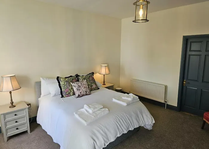 Feriehus 3 Bedroom Retreat - Sleeps 6 - Pet Friendly